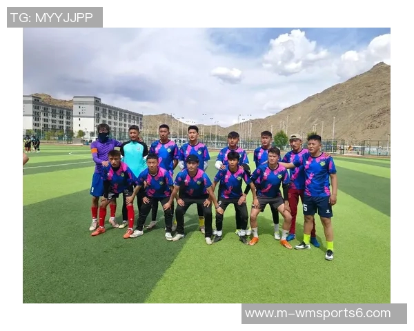 中国校园足球的崛起与发展探索促进青少年全面素质提升的路径研究 中国校园足球的崛起与发展探索促进青少年全面素质提升的路径研究